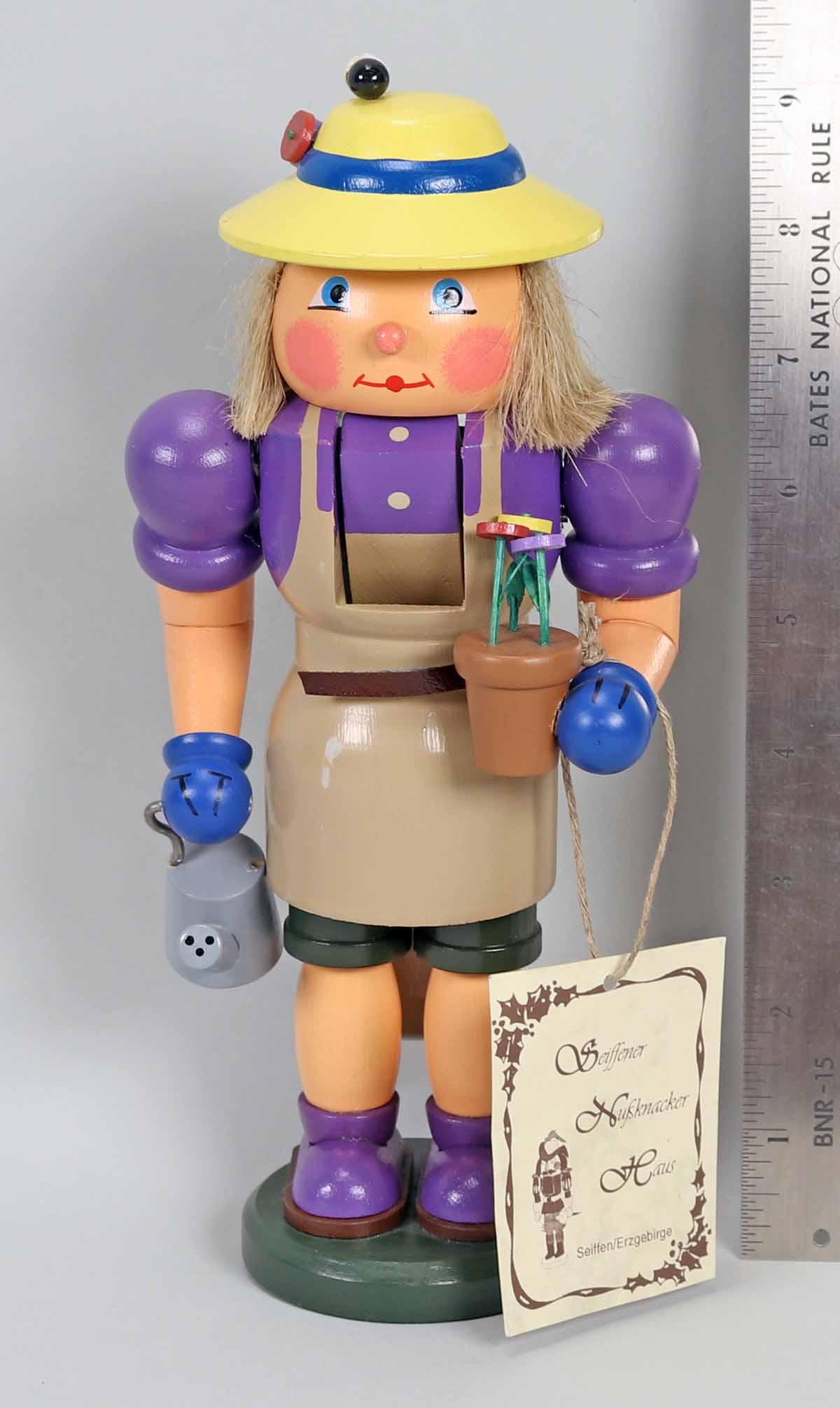 Seiffener "Gardener" Nutcracker, Germany