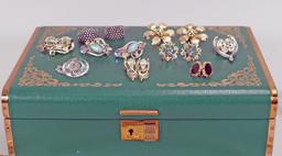 Beads, Pearls, Necklaces, Bracelets & Jewelry Box