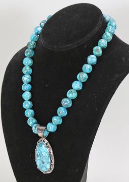 Polished Turquoise Necklace & Pendant