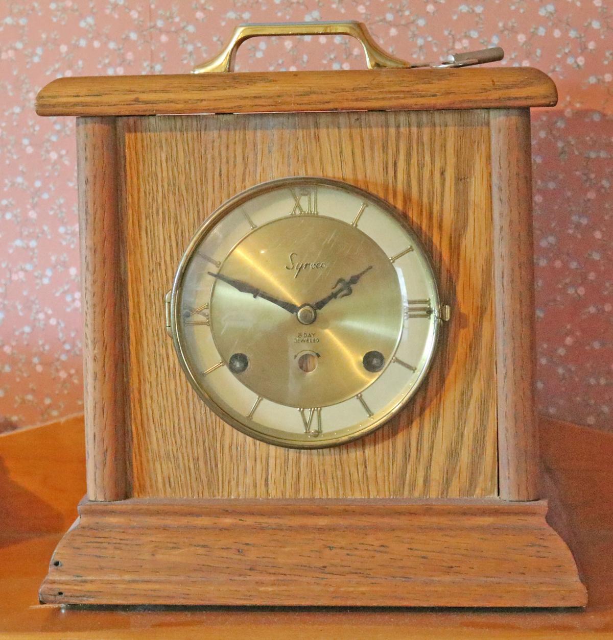 Syroco 8 Day Clock