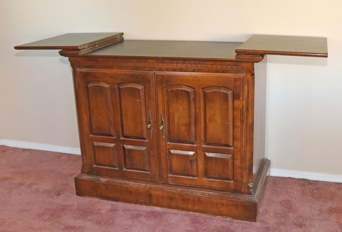 Ethan Allen  Buffet - Bar Cabinet