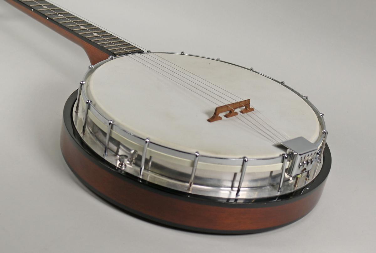 Peerless 5 String Resonator Banjo - 220M