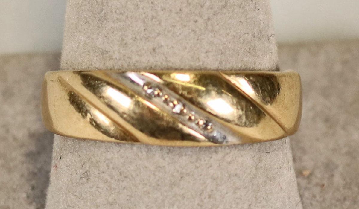 14k Men's Ring w/ Diagonal Pattern - Accent, Sz. 11, 3.2 Grams