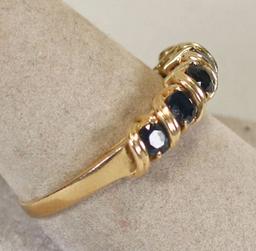 14k Ladies Ring w/ 6 Black Gemstones, Sz. 10.5, 2.9 Grams