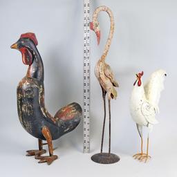 Wooden Decorative Rooster & 2 Metal Chickens