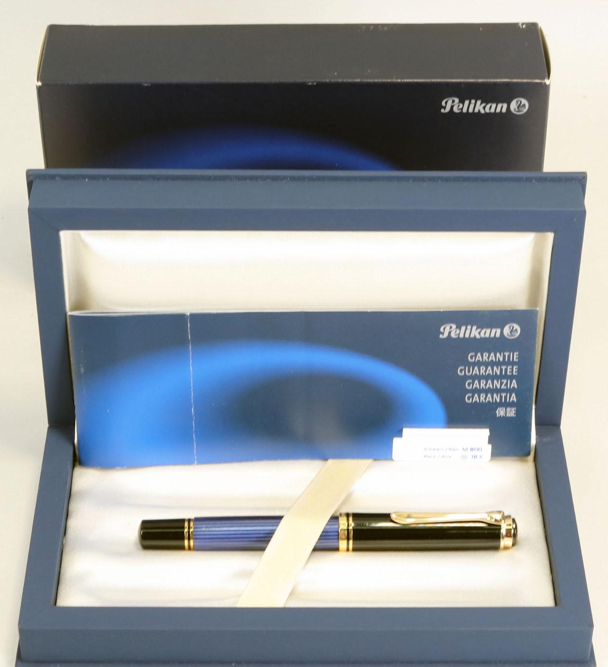 Pelican M800 Fountain Pen Black/Blue  M 18k Nib, Germany
