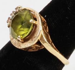 14K Gold Green Peridot Type Gemstone Ring, 5.6 Grams