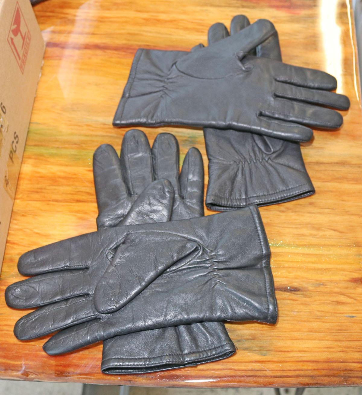 Ladies Leather Gloves & New Cap