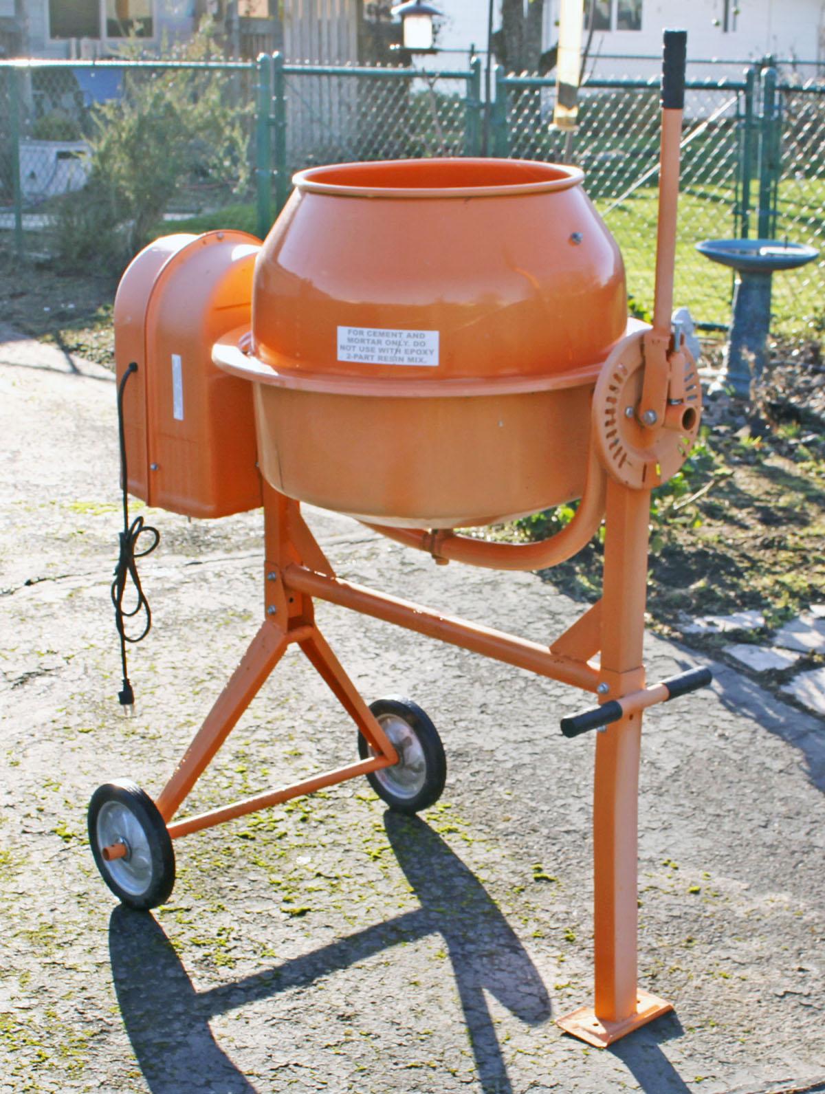 3 1/2 Cubic Ft. Cement Mixer - Central Machinery