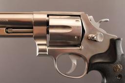 handgun SMITH & WESSON MODELl 629-1 ,44CAL REVOLVER