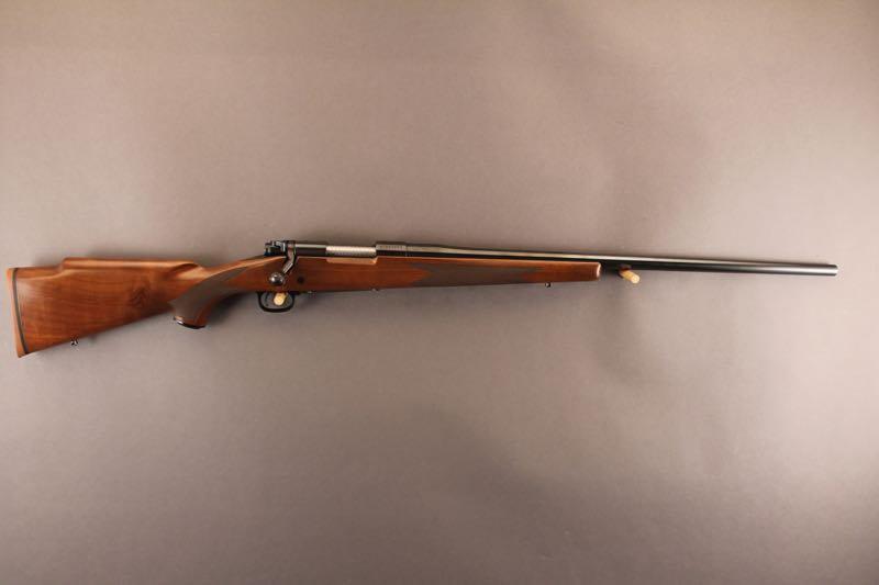 WINCHESTER MODEL 70XTR SPORTER VARMIT 243CAL RIFLE