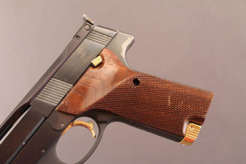 handgun HIGH STANDARD VICTOR, .22CAL SEMI-AUTO PISTOL