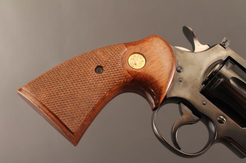 handgun COLT PYTHON .357 MAG CAL REVOLVER