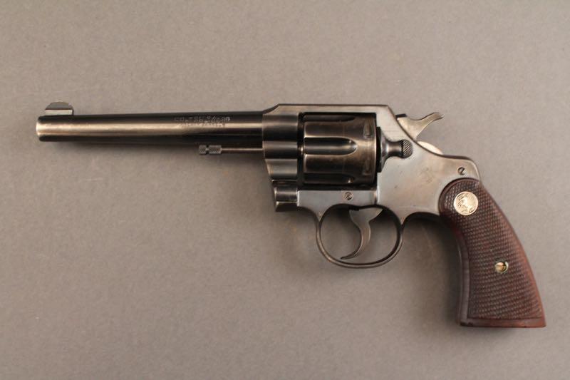 handgun COLT OFFICIAL POLICE, 38 SPL REVOLVER