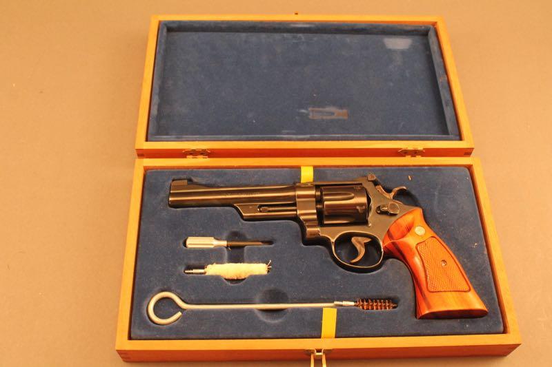 handgun SMITH & WESSON MODEL 27-2, 357 MAG, REVOLVER