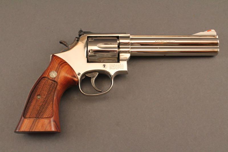 handgun SMITH & WESSON 586 MODEL, 357 MAG CAL, REVOLVER
