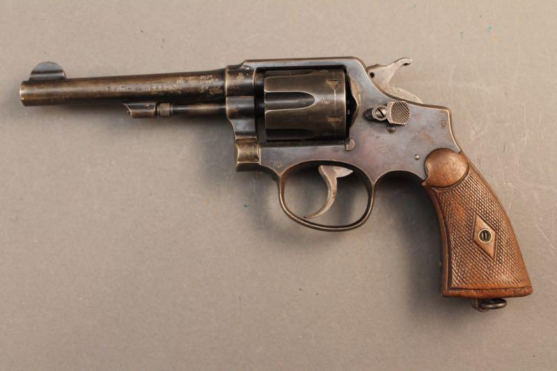 handgun SMITH & WESSON MODEL 1905, 4TH CHANGE .38 S&W REVOLVER, S#766436