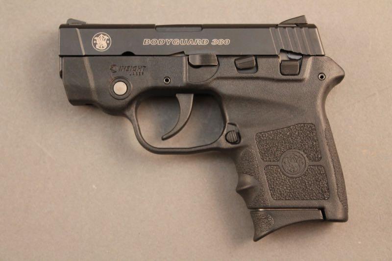 handgun SMITH & WESSON BODYGUARD, 380CAL SEMI-AUTO PISTOL, S#EAL2005