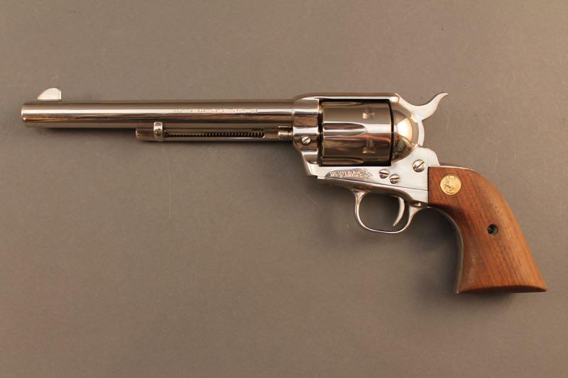 handgun COLT SAA .45 COLT CAL REVOLVER, S#SA18580
