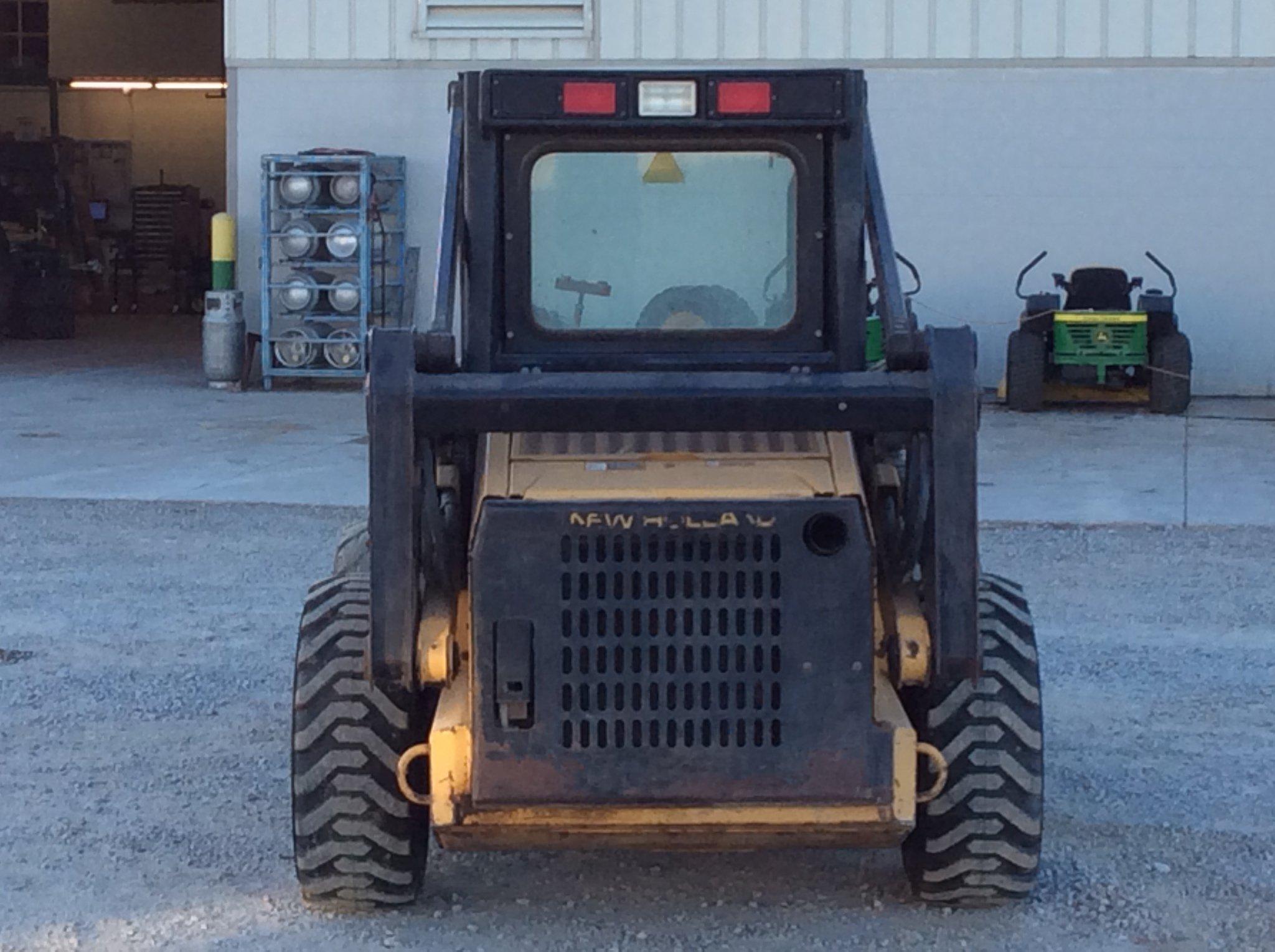 NEW HOLLAND LX565