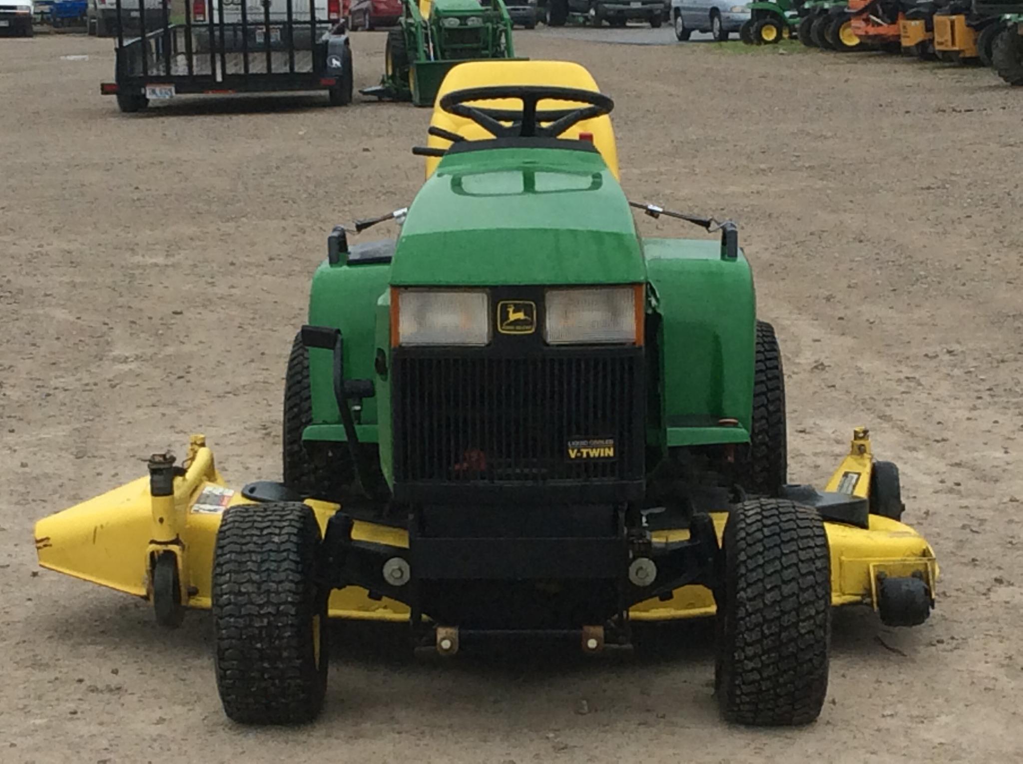 2000 JOHN DEERE 425