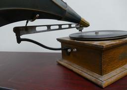 Standard Talking Machine Record Player