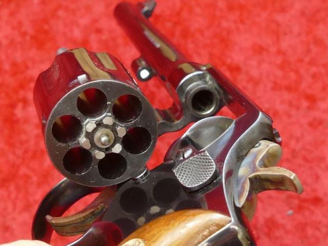 Smith & Wesson Model 10-5 38 cal. Rev w/Box