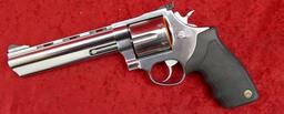 Taurus M44 44 Mag. Revolver