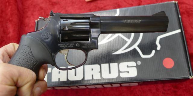 NIB Taurus M17C 17HMR Revolver