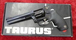 NIB Taurus M17C 17HMR Revolver