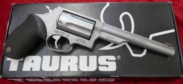 Taurus Judge 410/45 cal. Revolver