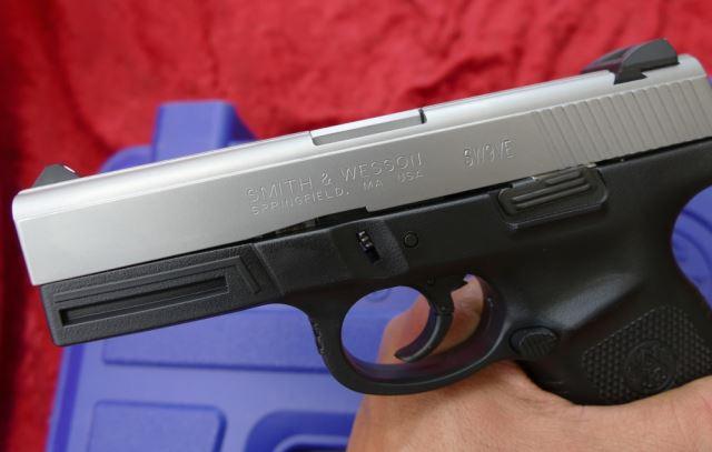 NIB Smith & Wesson SW9VE 9mm Pistol