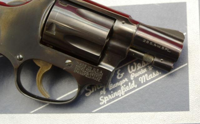 Smith & Wesson Model 36 Chiefs Special w/Box