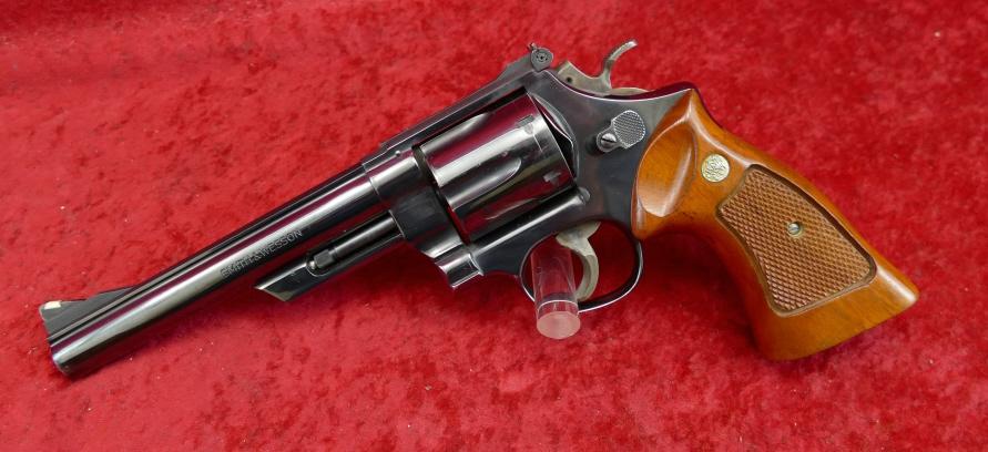 Smith & Wesson Model 29-2 in 44 Mag