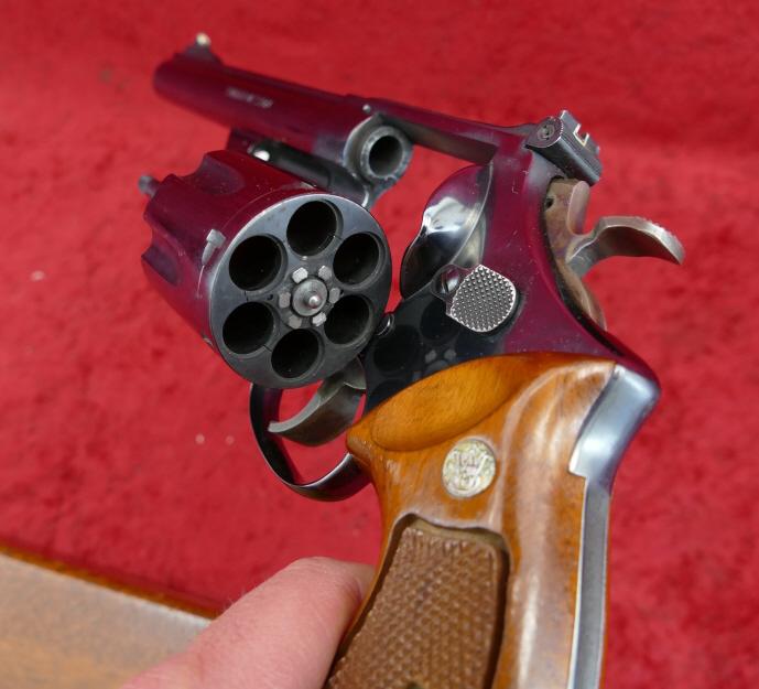 Smith & Wesson Model 29-2 in 44 Mag