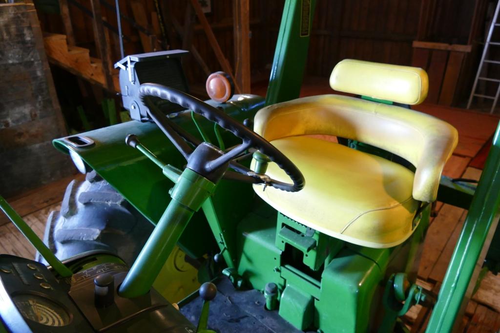 1972 John Deere 4000 Diesel Tractor w/ROP Canopy