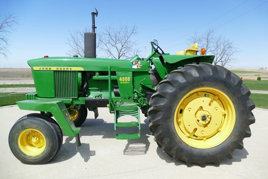 John Deere 4000 Power Shift Diesel Tractor