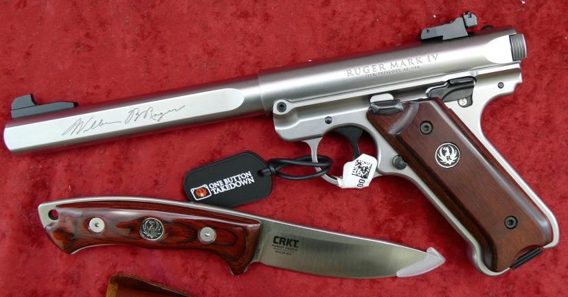 Ruger Mark IV Signature Series Gun & Knife Set