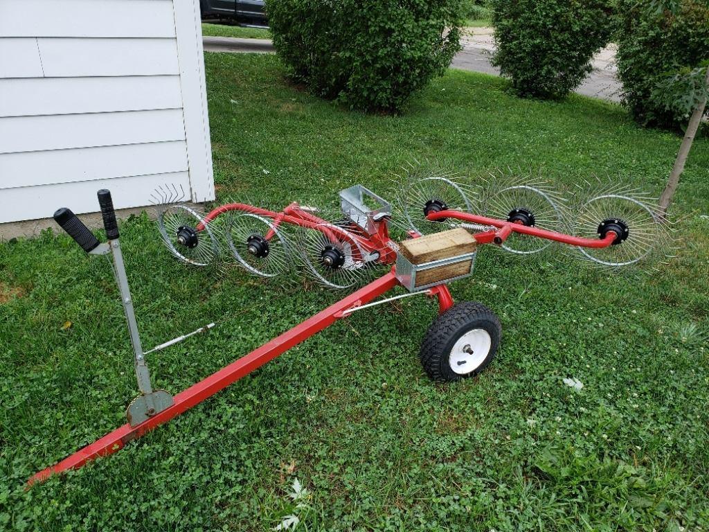 Estate Rake Wheeled Yard Rake