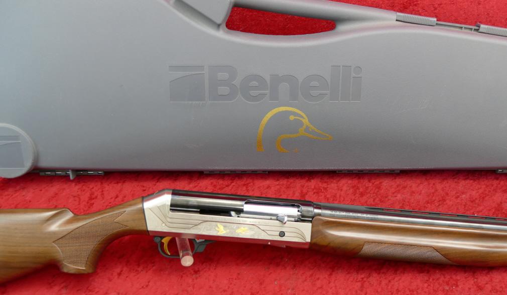 Benelli DU Legacy 12 ga. Shotgun