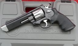 Performance Center S&W 357 Mag - V8 Revolver