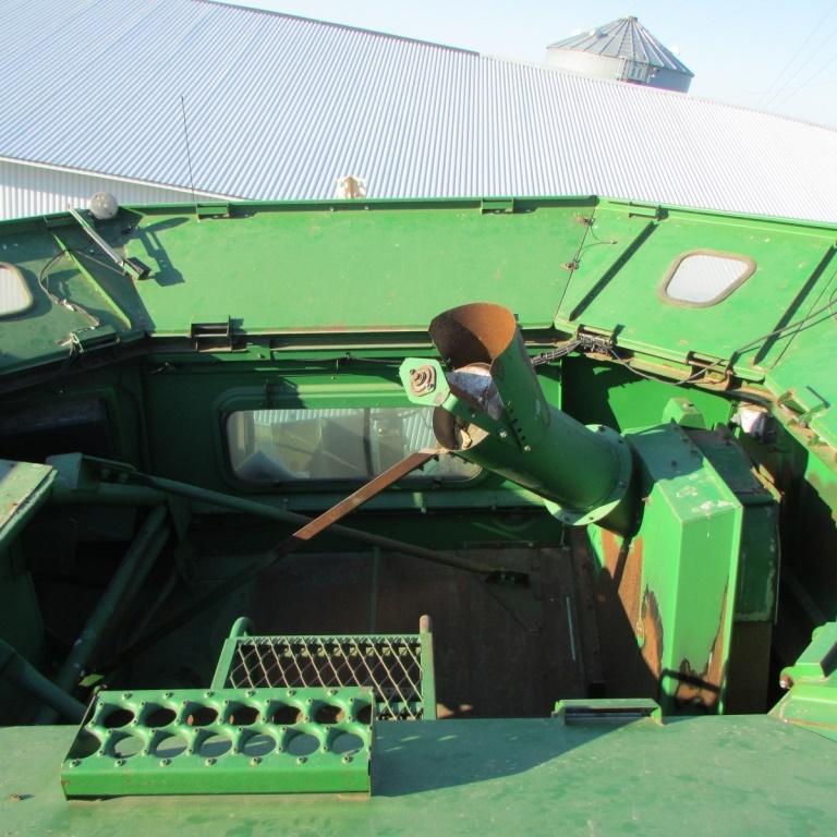 1998 John Deere 9510 Sidehill Combine