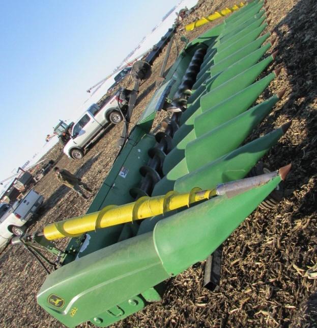 JD 1293 12 Row Corn Head