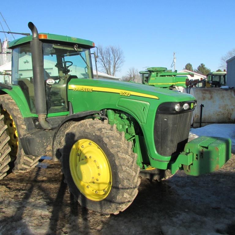 JD 8520 MFWD Tractor