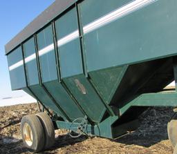 Custom 600 bushell center dump grain cart