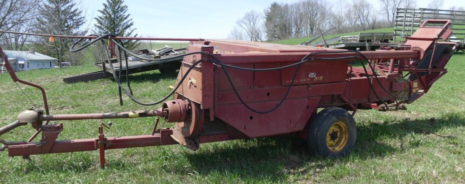 New Holland 315 Square baler w/ kicker