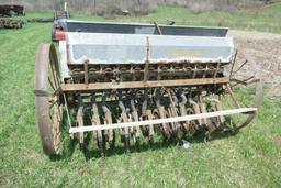 Minneapolis Moline 7ft grain drill w/ steel wheels