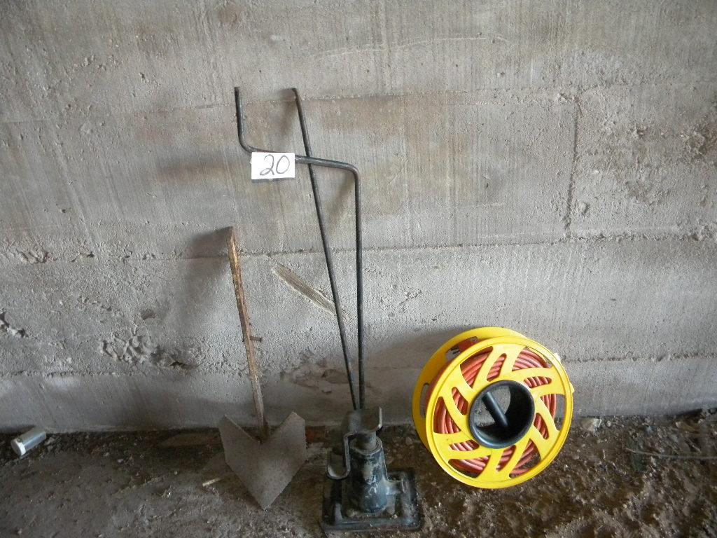 Tools= Hvy Duty Truck Jack; Extension Cord On Reel; Spade.