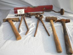 Tools= Brace/bit; Hatchet; Hammer; Level; Pair Of Small Wreck Bars; Mallet