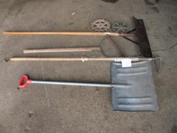 Snow Shovel; Hoe; Weed Wackier; Barn Scrapper, Metal Decoration